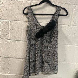 Express Womens Floral Accent Sheer Weight Tank Top White and Black Medium